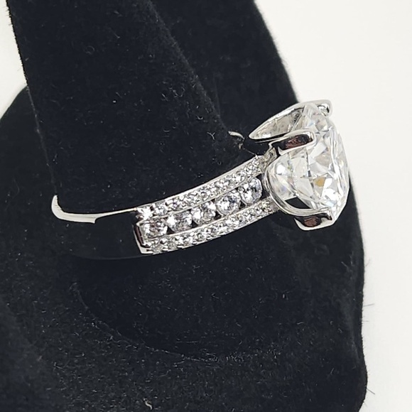 5ct Moissanite Ring Size 8. White Gold Plated - Picture 7 of 8